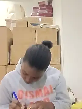 Snapshot of Yours_faithfully1 chatting on 02/11/26, 06:02 Yours faithfully1 online show from 02/11/26, 06:02