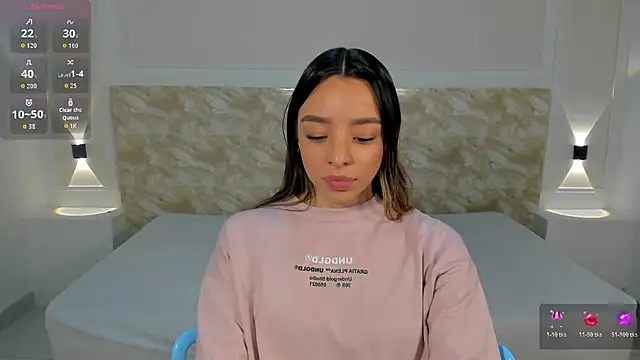 AliceRoss0 online show from 10/17/25, 08:22