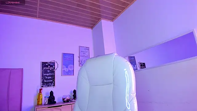 Snapshot of Tenshi_jules chatting on 12/09/24, 11:13 Tenshi jules online show from 12/09/24, 11:13