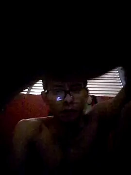 Snapshot of VL25DN26 chatting on 12/28/24, 08:25 VL25DN26 online show from 12/28/24, 08:25