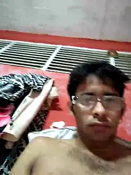 Snapshot of VL25DN26 chatting on 03/24/26, 12:21 VL25DN26 online show from 03/24/26, 12:21