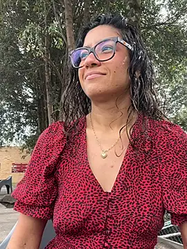 Snapshot of ValeriEvan chatting on 11/06/25, 08:21 ValeriEvan online show from 11/06/25, 08:21