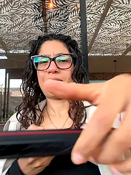 Snapshot of ValeriEvan chatting on 11/10/25, 08:30 ValeriEvan online show from 11/10/25, 08:30