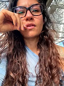 Snapshot of ValeriEvan chatting on 11/18/25, 08:13 ValeriEvan online show from 11/18/25, 08:13