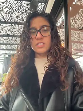 Snapshot of ValeriEvan chatting on 12/04/25, 08:17 ValeriEvan online show from 12/04/25, 08:17