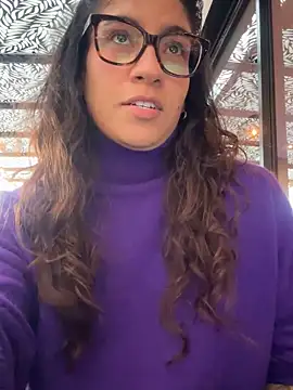 Snapshot of ValeriEvan chatting on 12/05/25, 08:16 ValeriEvan online show from 12/05/25, 08:16