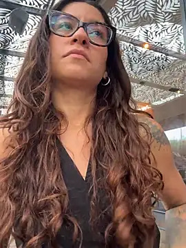 Snapshot of ValeriEvan chatting on 03/12/26, 08:59 ValeriEvan online show from 03/12/26, 08:59