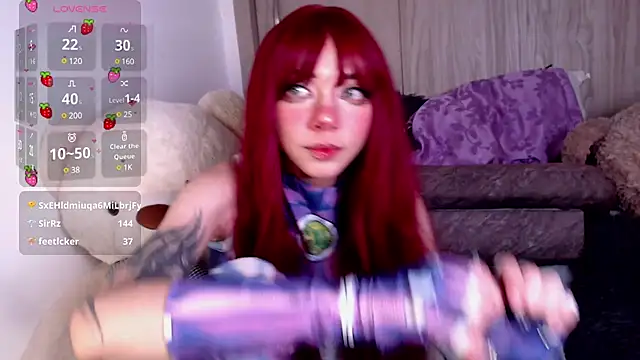 Snapshot of Alicedangerrr chatting on 03/04/25, 05:00 Alicedangerrr online show from 03/04/25, 05:00