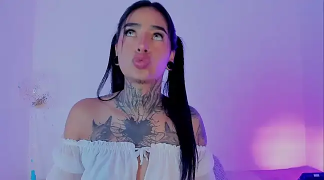 shadowcatt  online show from 01/05/25, 12:52