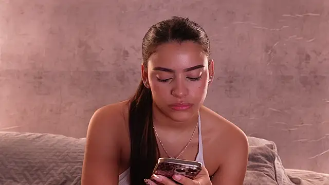 Snapshot of Nicky_and_Blake chatting on 12/03/25, 03:32 Nicky and Blake online show from 12/03/25, 03:32