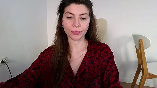 Snapshot of Jullyenn3 chatting on 03/08/25, 04:17 Jullyenn3 online show from 03/08/25, 04:17