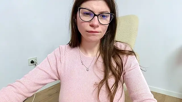 Snapshot of Jullyenn3 chatting on 03/20/25, 07:25 Jullyenn3 online show from 03/20/25, 07:25