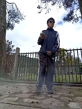 Snapshot of Cuervo_maniaco chatting on 10/12/25, 04:17 Cuervo maniaco online show from 10/12/25, 04:17