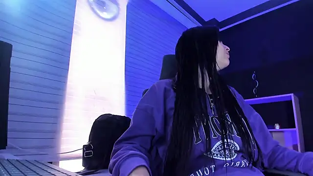 Snapshot of TifanyWhite_ chatting on 02/23/25, 08:00 TifanyWhite online show from 02/23/25, 08:00