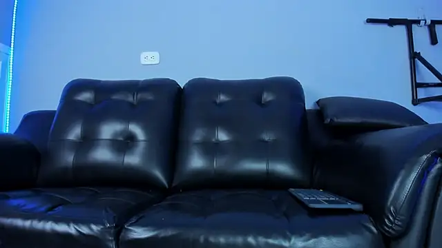 Rob saenz  online show from 03/18/25, 04:15