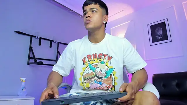 Rob saenz  online show from 11/22/25, 02:16