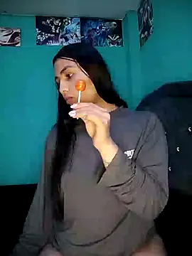 Snapshot of Nahiara_velez chatting on 02/21/26, 07:48 Nahiara velez online show from 02/21/26, 07:48