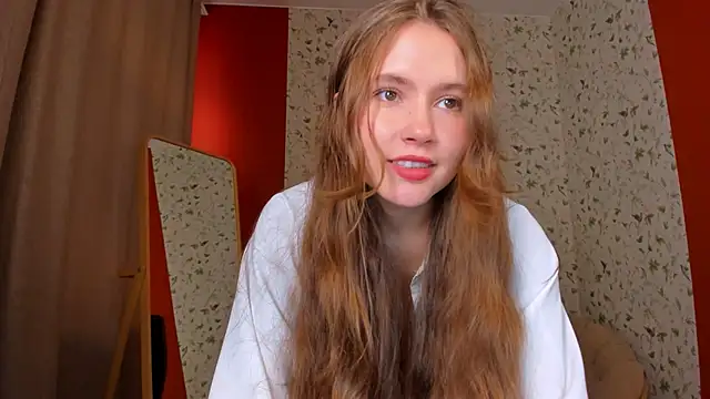 Snapshot of MaryannSoftt chatting on 09/18/25, 03:25 MaryannSoftt online show from 09/18/25, 03:25