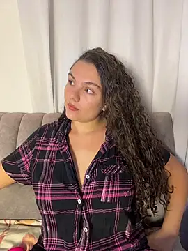 Snapshot of eva_y_marcelo chatting on 12/13/25, 11:10 eva y marcelo online show from 12/13/25, 11:10