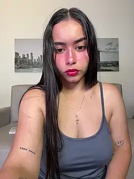 SophieRoyals online show from 06/17/26, 01:34