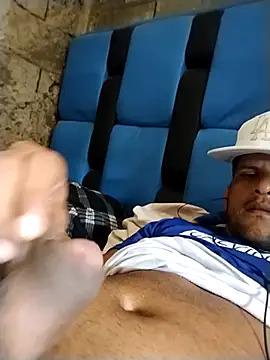 Snapshot of raseccv chatting on 10/01/25, 04:02 raseccv online show from 10/01/25, 04:02