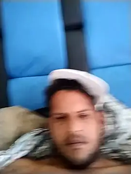 Snapshot of raseccv chatting on 10/20/25, 02:39 raseccv online show from 10/20/25, 02:39