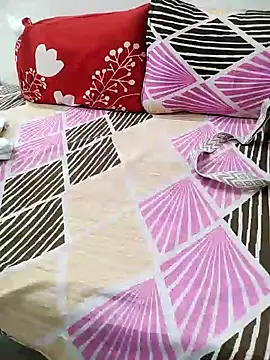 Snapshot of Diya_Chopra chatting on 01/02/25, 05:46 Diya Chopra online show from 01/02/25, 05:46