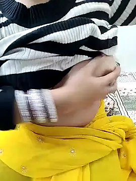 Snapshot of Diya_Chopra chatting on 01/12/25, 10:12 Diya Chopra online show from 01/12/25, 10:12