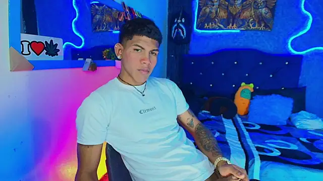 Damian latinxxx online show from 01/28/25, 05:32