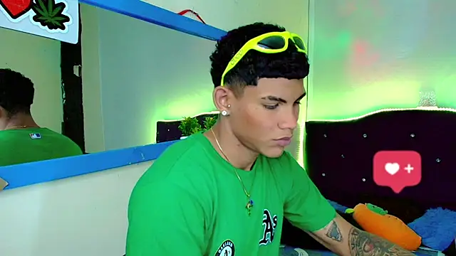 Damian latinxxx online show from 02/03/25, 10:58