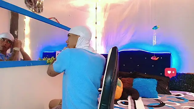 Damian latinxxx online show from 02/11/25, 02:57