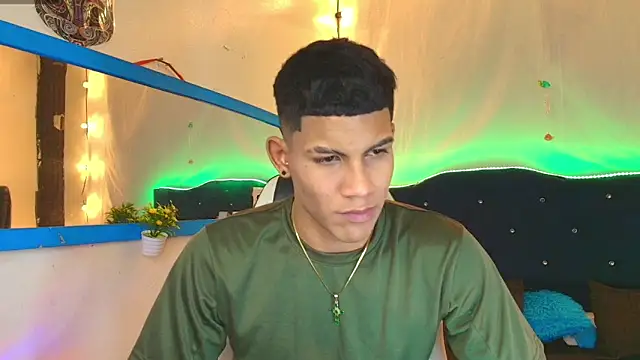 Damian latinxxx online show from 02/13/25, 06:30