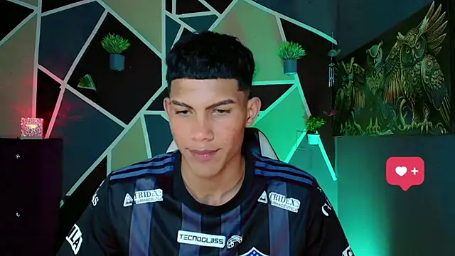 Damian latinxxx online show from 02/21/25, 07:56