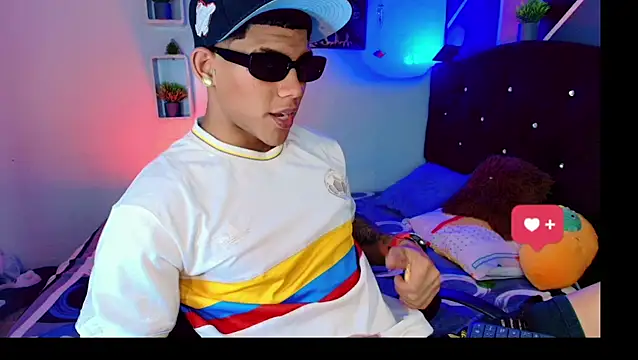 Damian latinxxx online show from 03/21/25, 09:12