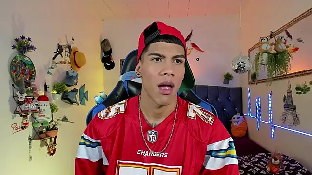 Damian latinxxx online show from 11/20/25, 03:07