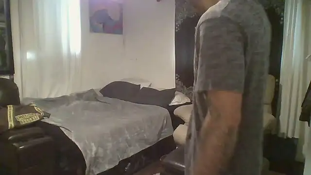 Snapshot of JohnnyDeep187 chatting on 12/11/24, 10:49 JohnnyDeep187 online show from 12/11/24, 10:49