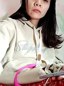 Snapshot of Cute20love20 chatting on 12/15/24, 12:29 Cute20love20 online show from 12/15/24, 12:29
