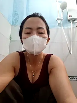 Baby-sexytits18 online show from 12/04/25, 11:46