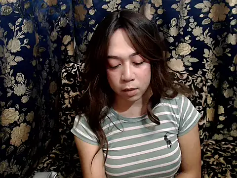 Snapshot of urprincessnicolexxx chatting on 05/22/26, 08:32 urprincessnicolexxx online show from 05/22/26, 08:32