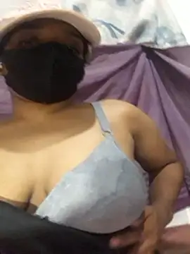 Tharukasenevirathne online show from 06/13/26, 04:27