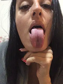 Catmila94 online show from 05/13/26, 02:31