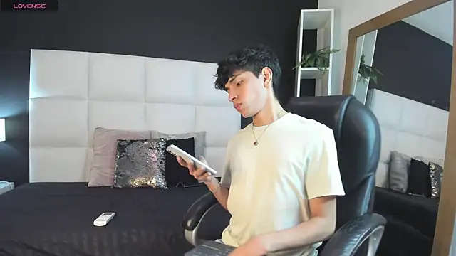 Santy carrington online show from 12/13/24, 09:52