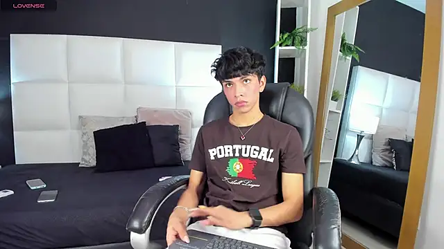 Santy carrington online show from 12/16/24, 08:37