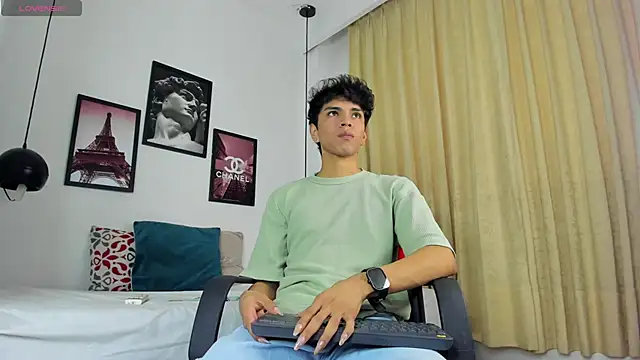 Santy carrington online show from 12/21/24, 08:10