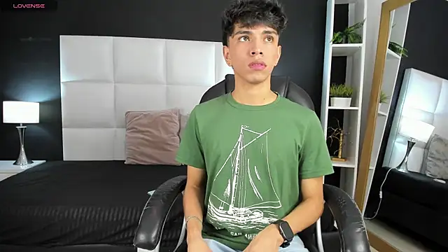 Santy carrington online show from 12/23/24, 05:54