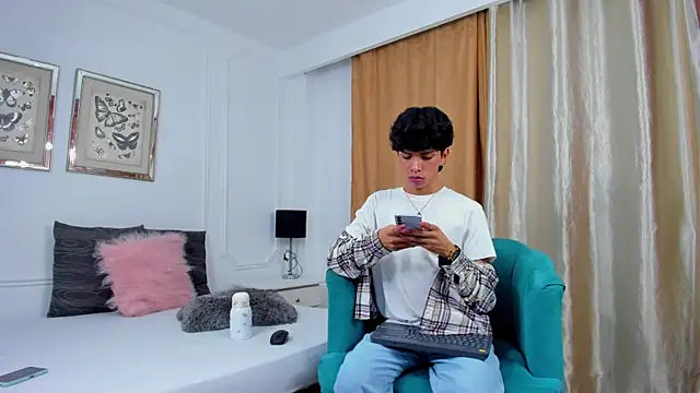 Santy carrington online show from 02/13/25, 07:52