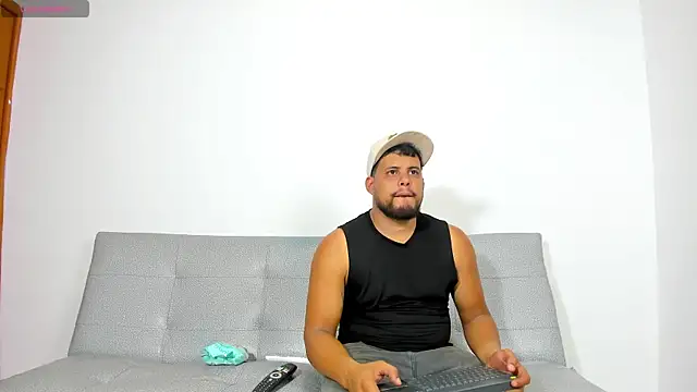 Snapshot of that_temptation chatting on 10/30/25, 08:31 that temptation online show from 10/30/25, 08:31