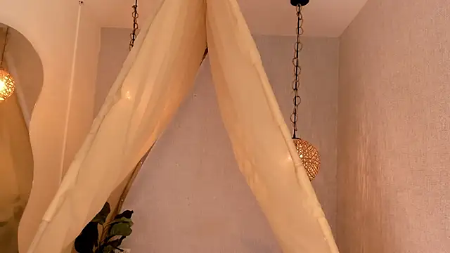 Ariella Ruiz online show from 03/22/25, 04:26