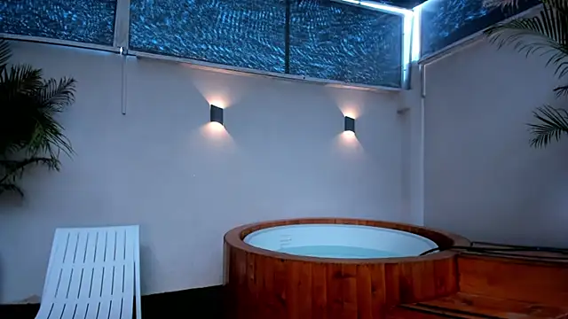 Ariella Ruiz online show from 11/02/25, 02:08