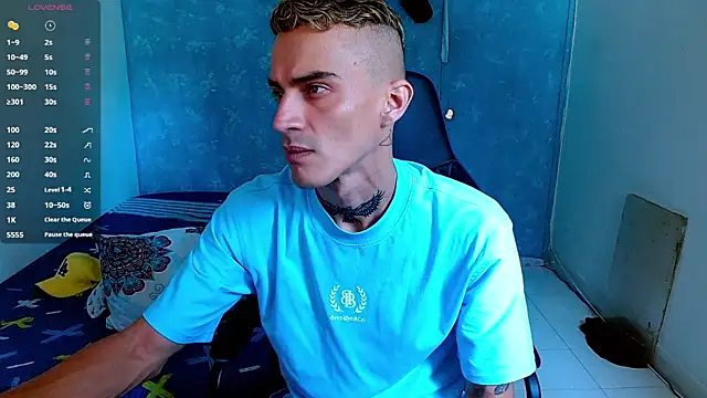 bray hotboy777 online show from 01/18/25, 06:10